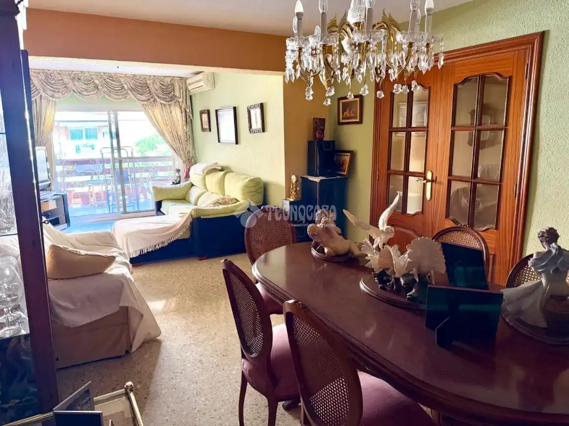 Sala de estar de Piso en venta en Valencia con Aire acondicionado y Balcón