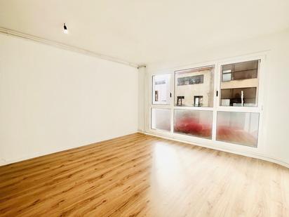 Living room of Premises to rent in Cornellà de Llobregat  with Air Conditioner and Parquet flooring