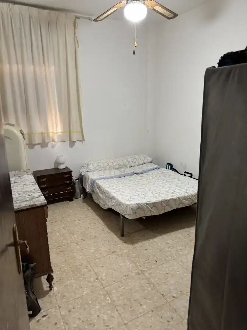 Dormitori de Finca rústica en venda en Marchena amb Aire condicionat i Piscina