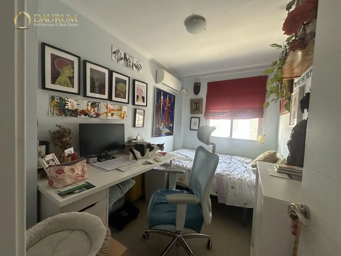 Bedroom of Flat for sale in Sevilla  with Air Conditioner and Furnished