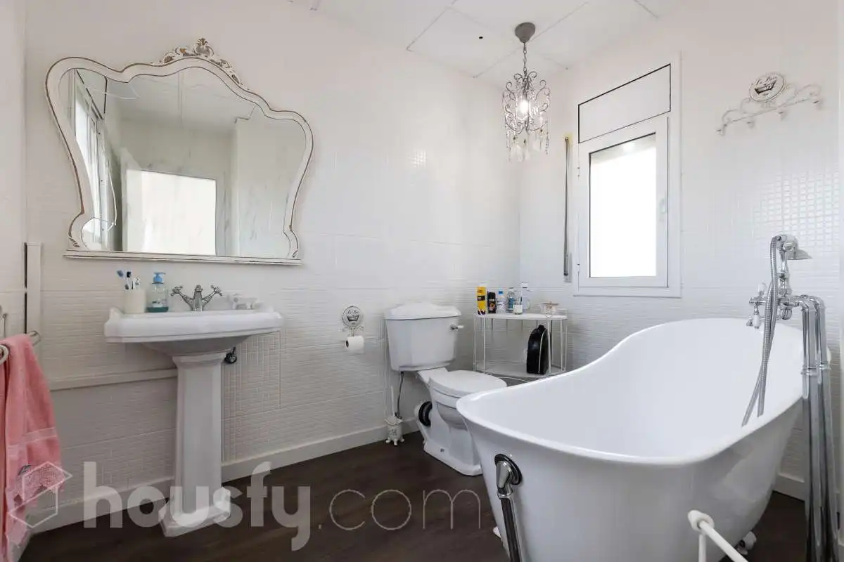 Baño de Dúplex en venta en La Ràpita con Aire acondicionado, Calefacción y Parquet