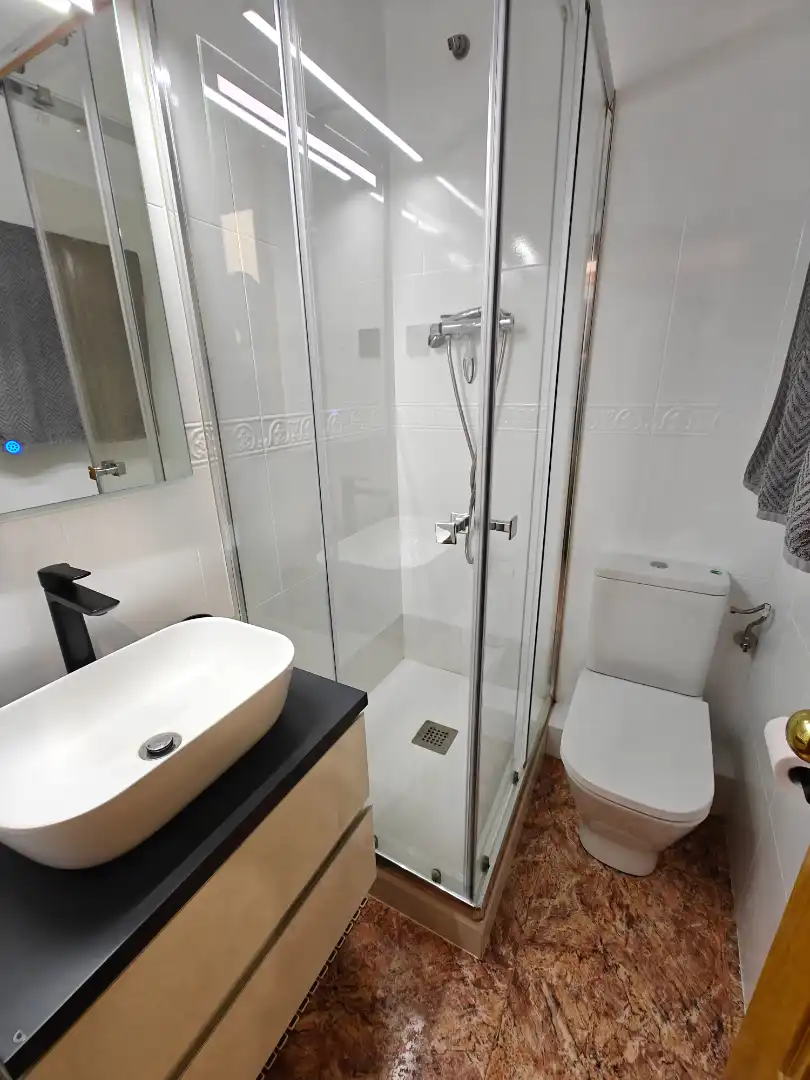 Baño de Casa adosada en venta en Premià de Mar con Aire acondicionado, Calefacción y Piscina comunitaria