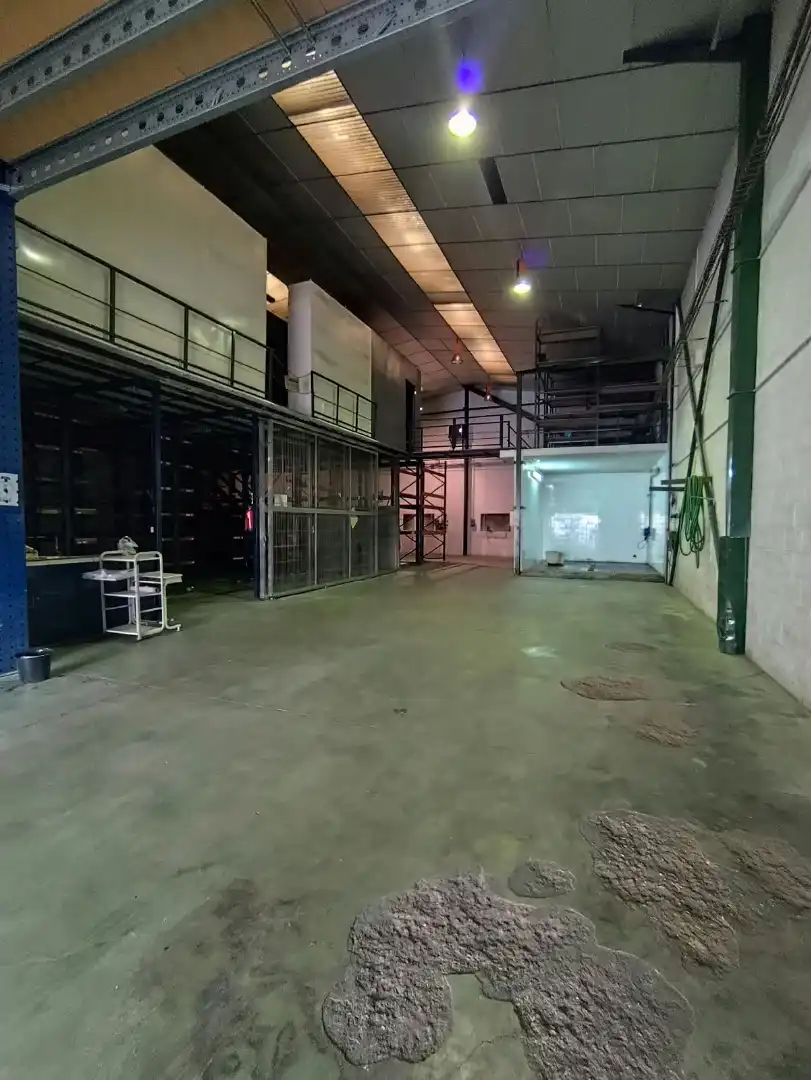 Nave industrial en alquiler en Maracena, imagen 2