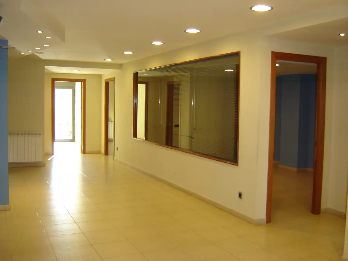 Oficina de alquiler en La Bisbal d'Empordà con Aire acondicionado y Calefacción