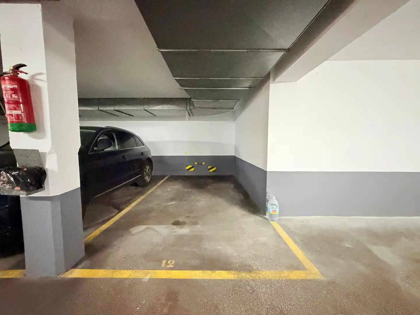 Parking de Piso en venta en Avilés con Terraza y Amueblado