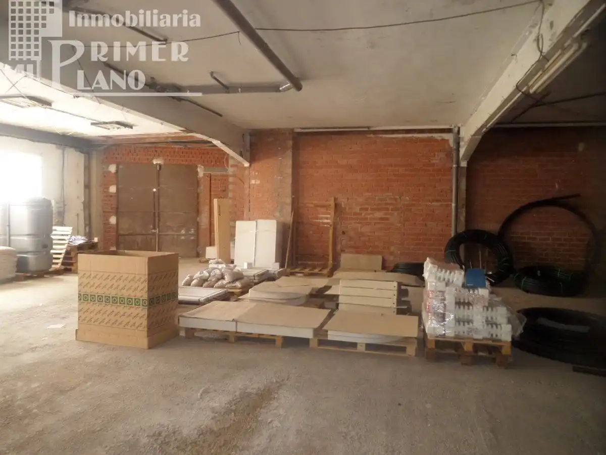 Local comercial a dos calles de 715 m2 junto a avda Don Antonio Huertas., imatge 2