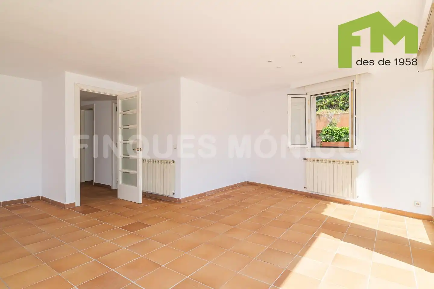 Sala de estar de Casa o chalet en venta en Teià con Calefacción, Jardín privado y Terraza
