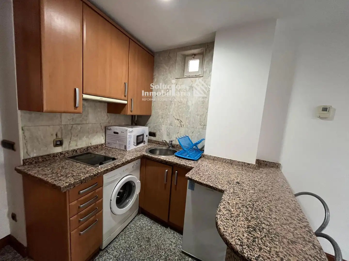 Cuina de Apartament en venda en Salamanca amb Calefacció i Moblat
