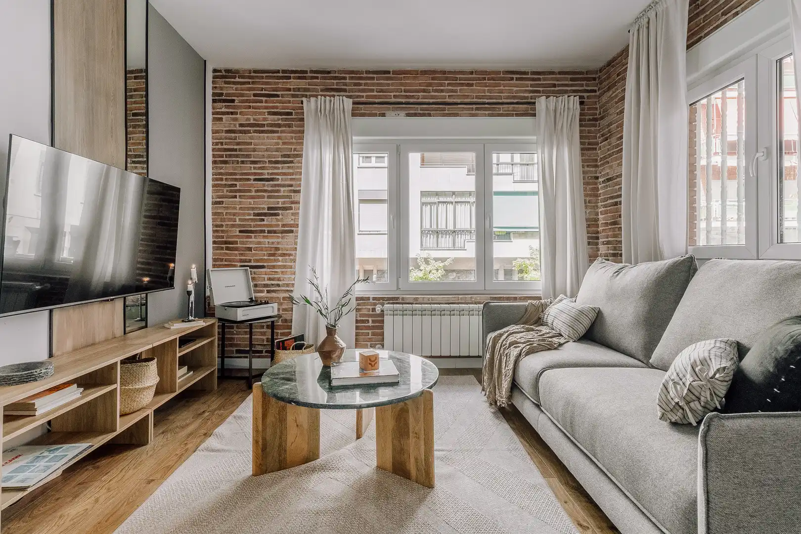 Sala d'estar de Apartament de lloguer en Madrid amb Aire condicionat, Calefacció i Moblat