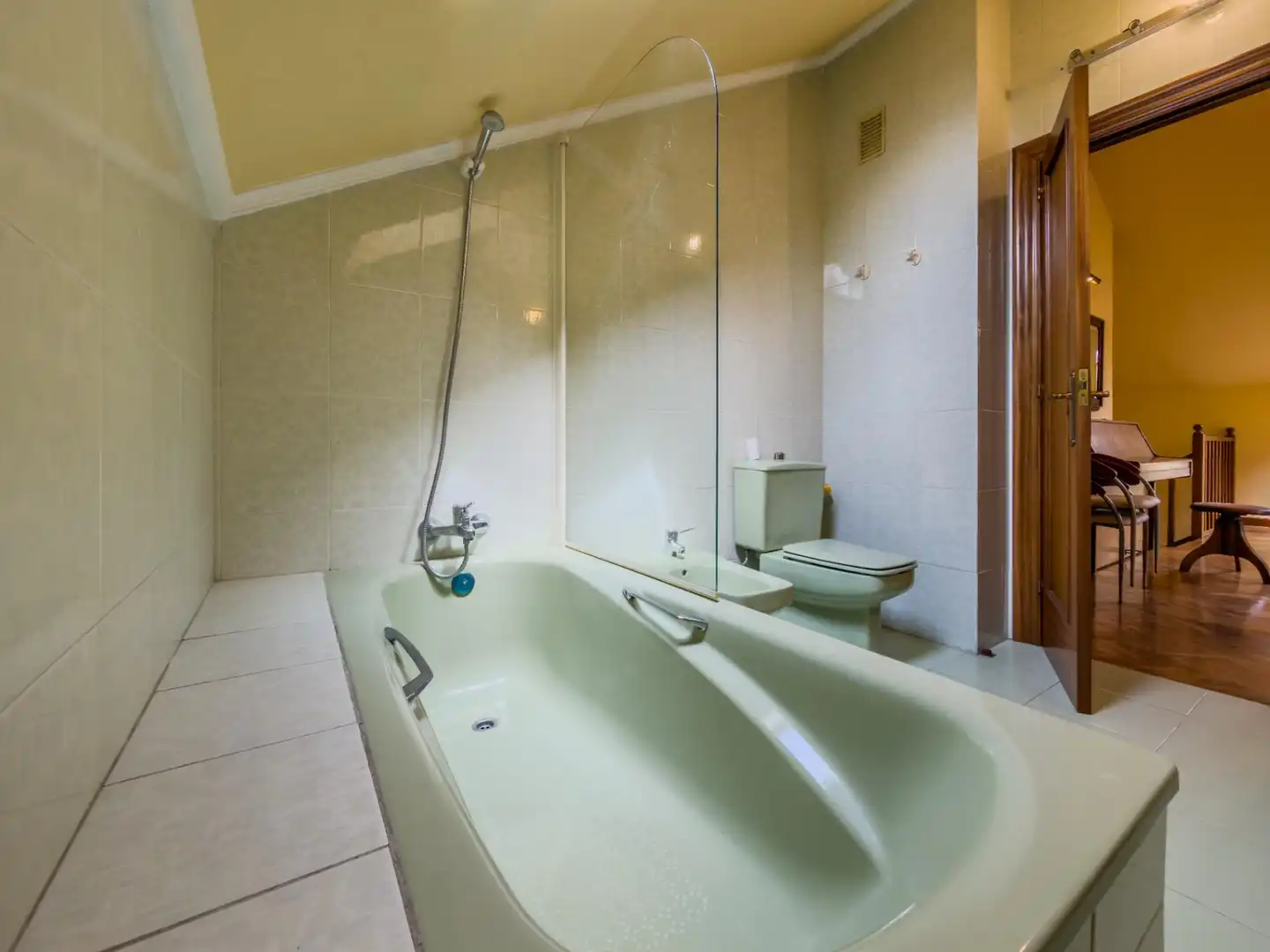 Bathroom of Flat for sale in Santander  with Heating, Terrace and Storage room