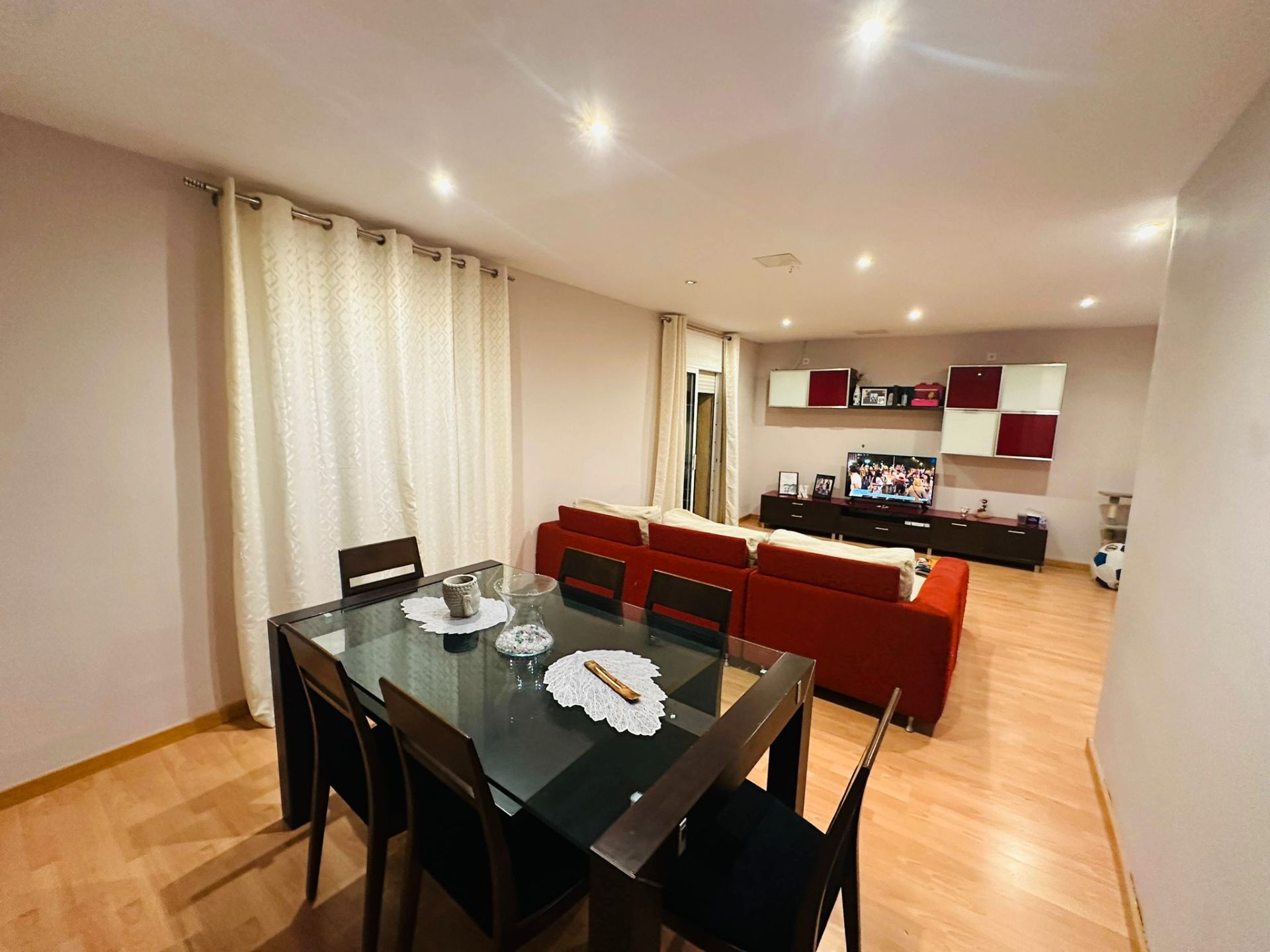 Living room of Flat for sale in  Tarragona Capital  with Heating, Parquet flooring and Terrace