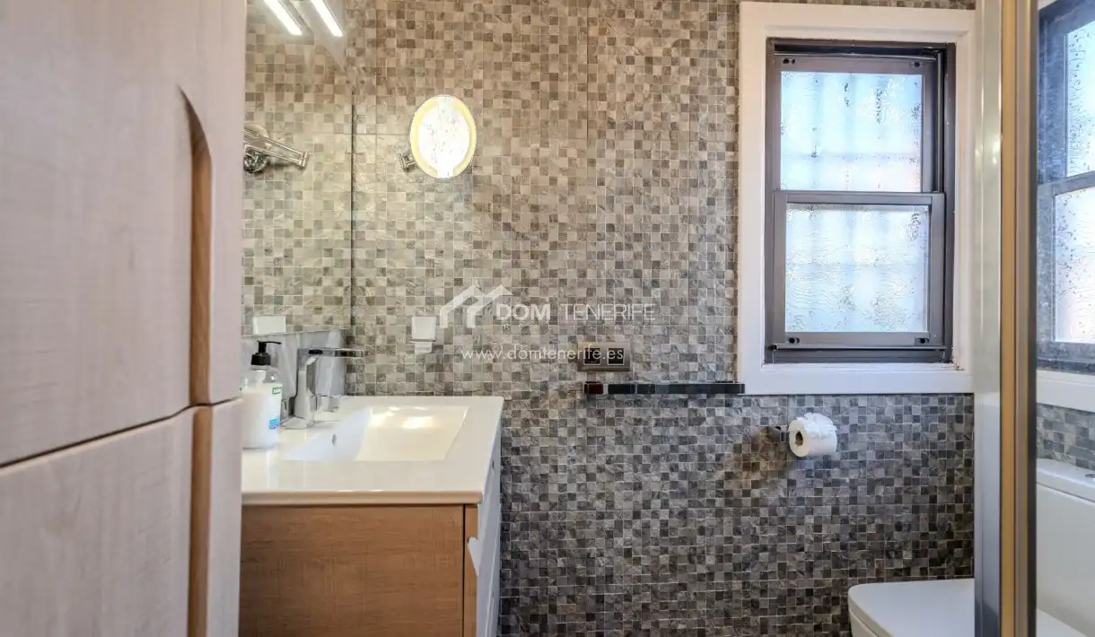 Baño de Casa o chalet en venta en San Miguel de Abona con Jardín privado, Terraza y Trastero