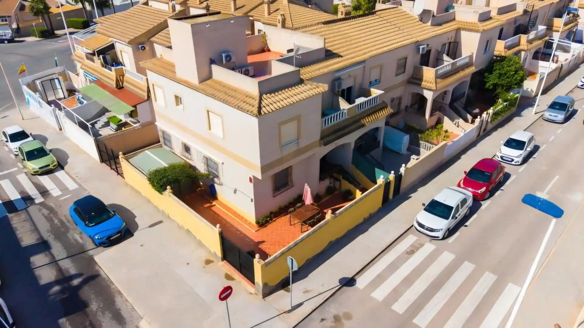 Exterior view of Houses for sale in Torrevieja  with Air Conditioner, Terrace and Storage room
