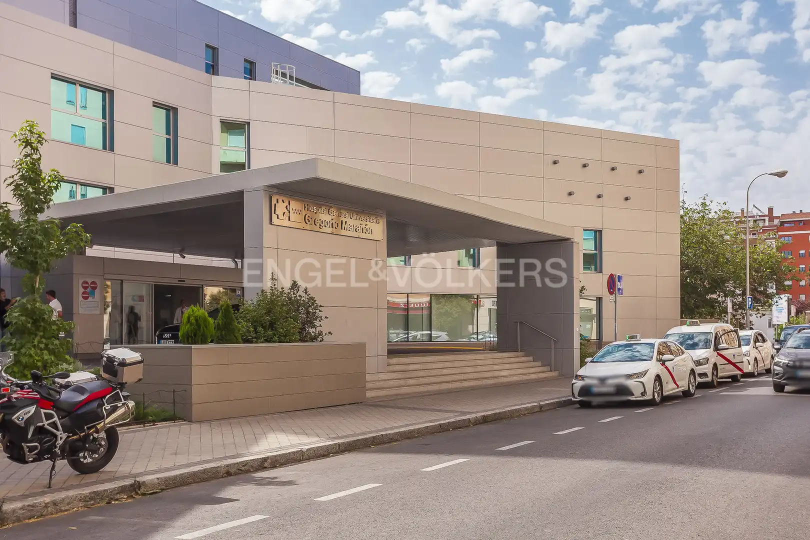 Vista exterior de Piso en venta en Madrid con Aire acondicionado y Calefacción