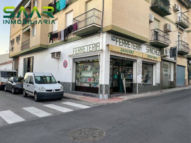 Local comercial en Alquiler en Atarfe