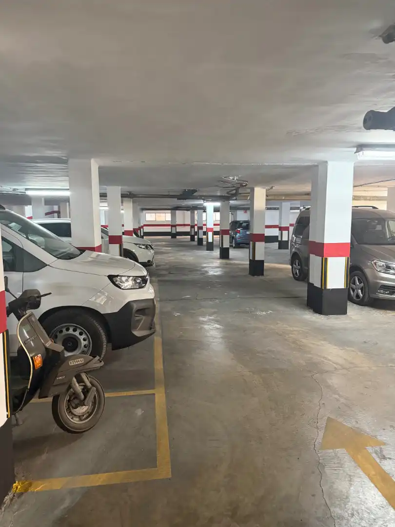 Aparcament de Garatge en venda en Ausias March