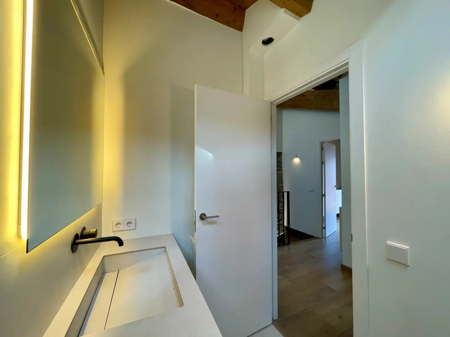 Baño de Finca rústica en venta en Setcases con Calefacción, Parquet y Trastero