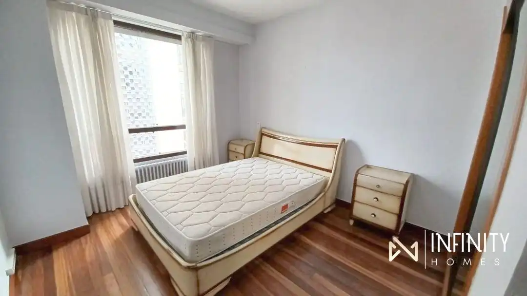 Schlafzimmer von Wohnung zur Miete in Bilbao  mit Terrasse