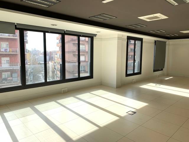 Oficina en Alquiler en N/A en Zona Industrial