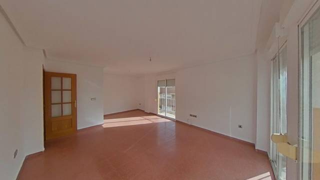Piso en Venta en C/ Guijarros en Villafranqueza