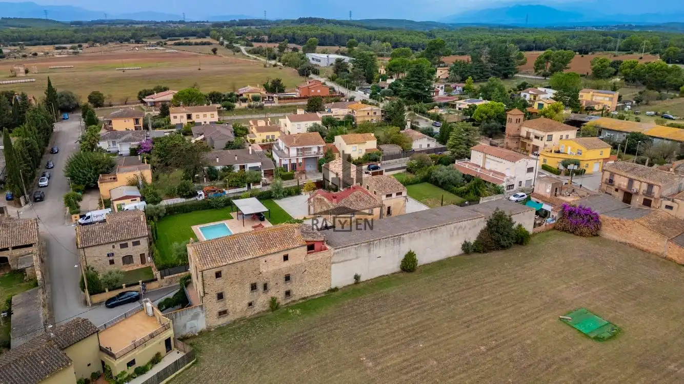 Finca rústica en venda a Àngel Guimerà, Saus, Camallera i Llampaies
