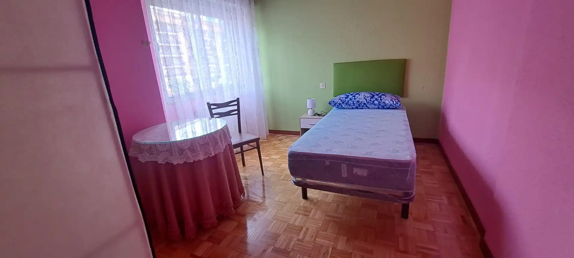 Habitació a Ávila, Ávila