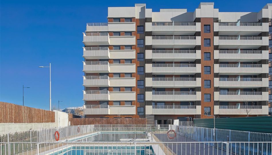 Foto 1 de Piso en venta en Calle de la Actriz Fabiana Laura, Rosaleda - Juventud, Granada