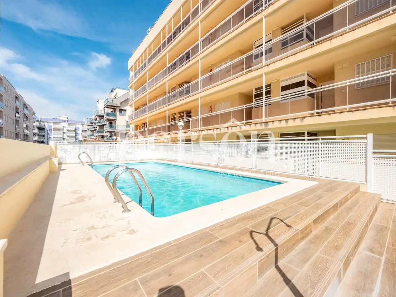 Schwimmbecken von Wohnung zum Verkauf in Moncofa mit Klimaanlage, Heizung und Terrasse