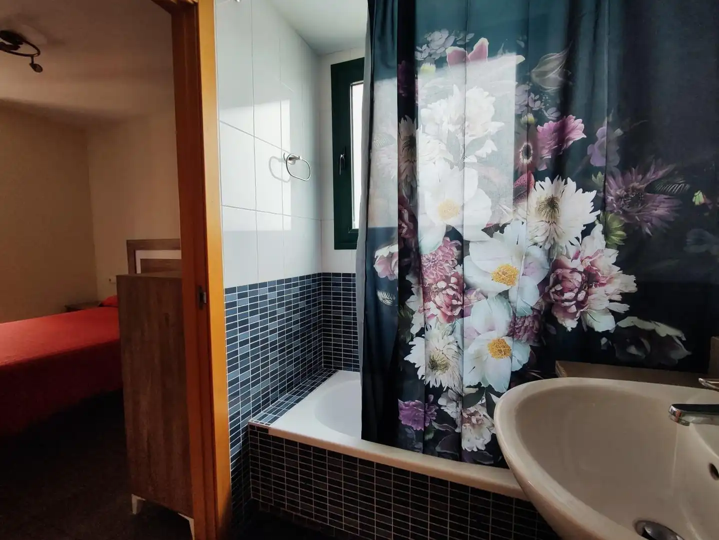 Baño de Apartamento en venta en Benidorm con Aire acondicionado, Calefacción y Jardín privado
