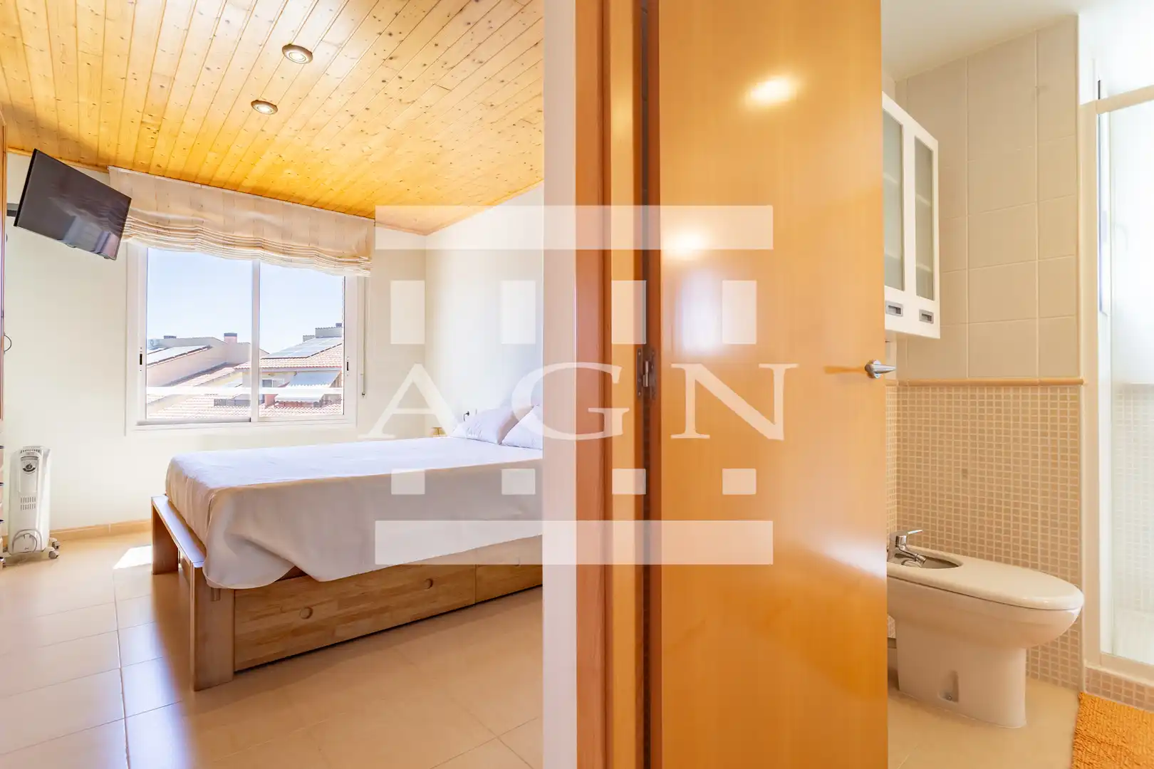 Schlafzimmer von Einfamilien-Reihenhaus zum Verkauf in Cambrils mit Klimaanlage, Heizung und Privatgarten