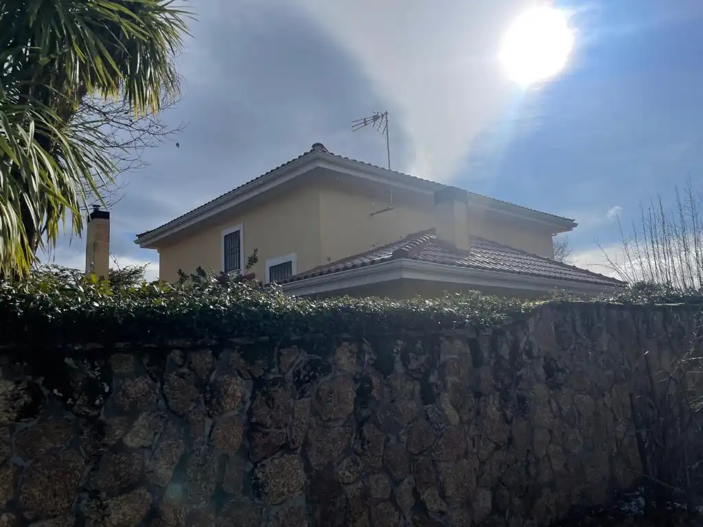 Exterior view of Houses for sale in San Lorenzo de El Escorial