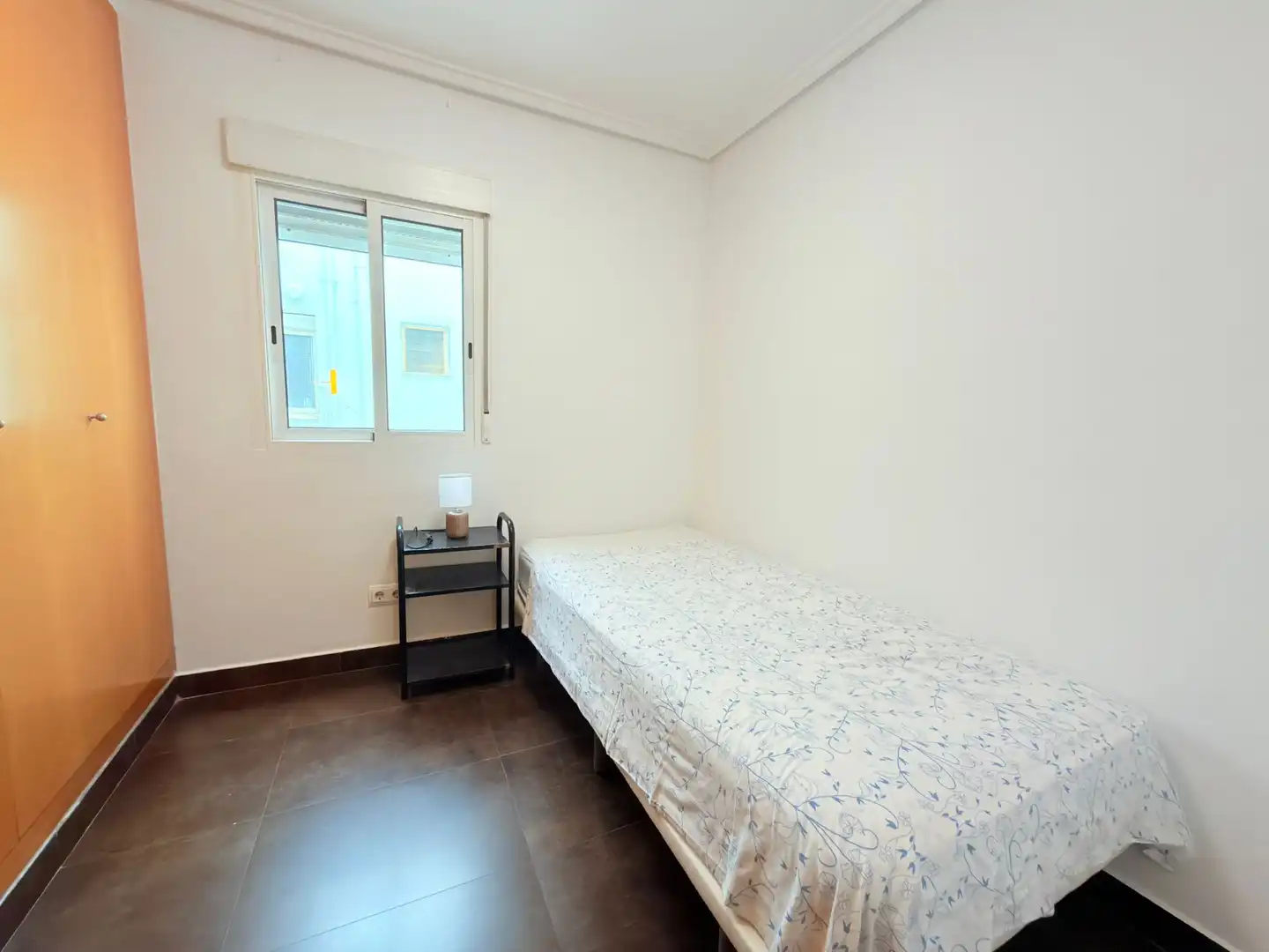 Bedroom of Flat for rent in Valencia  with Air Conditioner, Heating and Furnished