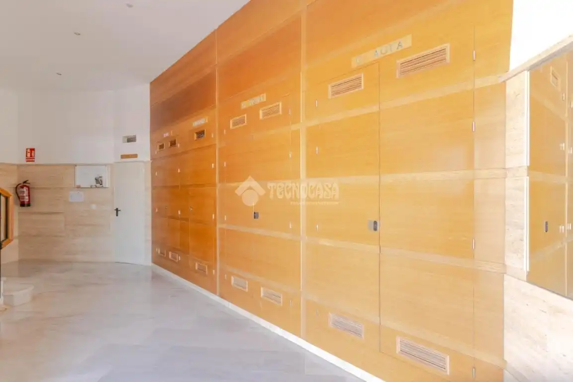 Piso en venta en La Zubia con Terraza