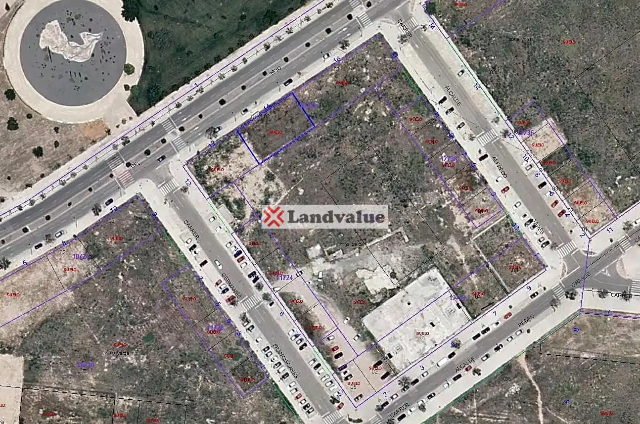 Terreny residencial en venda a Casc Urbà