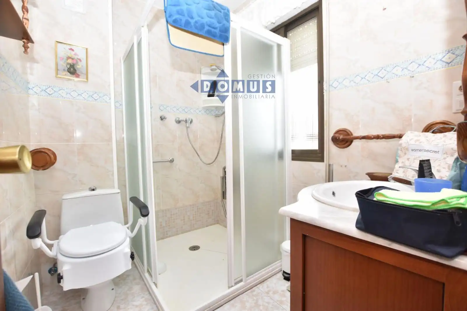 Bathroom of Flat for sale in Ronda  with Air Conditioner, Heating and Terrace