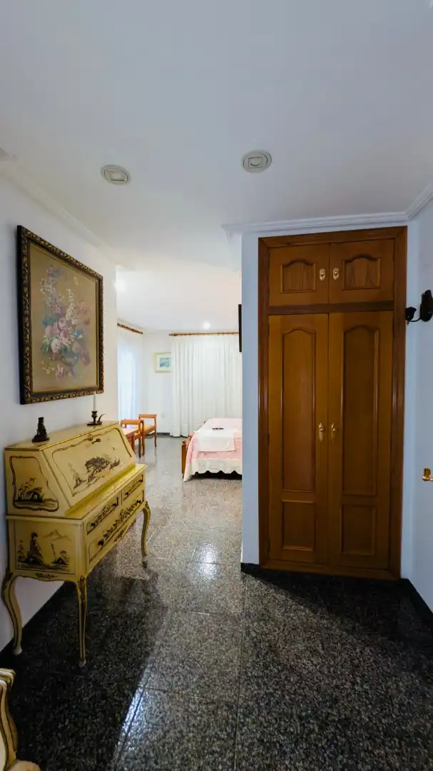 Dormitori de Casa o xalet en venda en Oliva amb Aire condicionat, Calefacció i Jardí privat