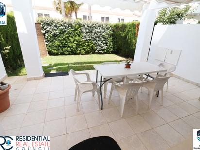 Jardí de Casa adosada en venda en Cartaya amb Jardí privat, Moblat i Forn