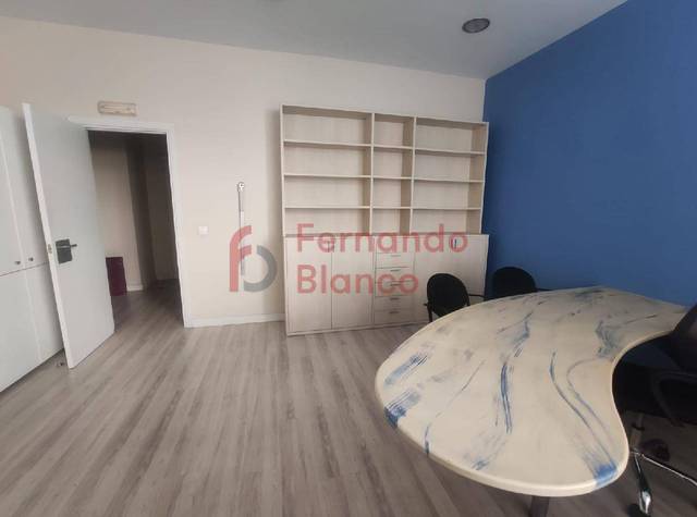 Oficina en Alquiler en Albia