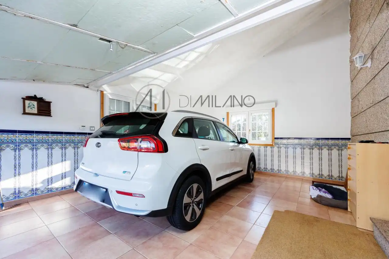 Vista exterior de Casa o xalet en venda en Nigrán amb Calefacció, Jardí privat i Terrassa