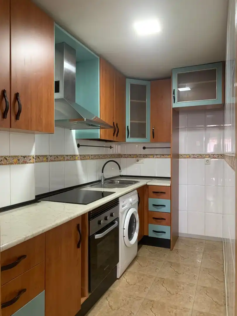 Casa adosada en venta en Calle de las Mimosas, Puente Tocinos