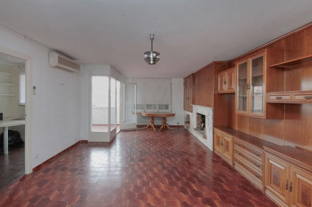 Living room of Flat for sale in Sabadell  with Balcony