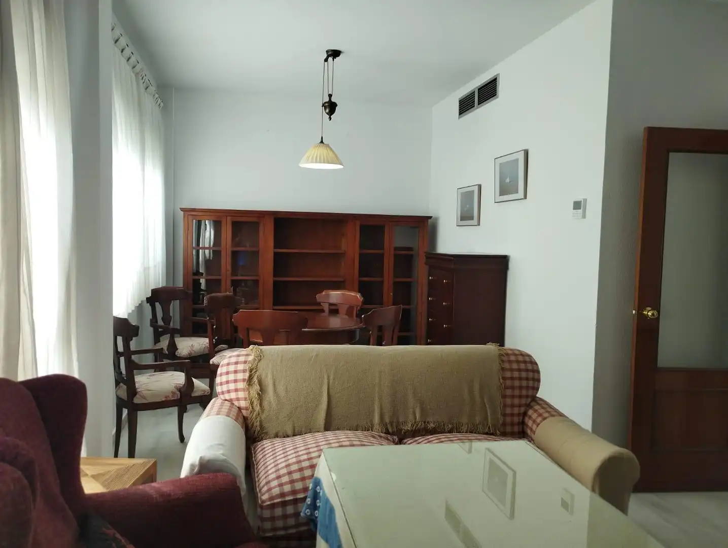 Wohnzimmer von Wohnung zur Miete in  Sevilla Capital mit Klimaanlage und Gemeinschaftspool