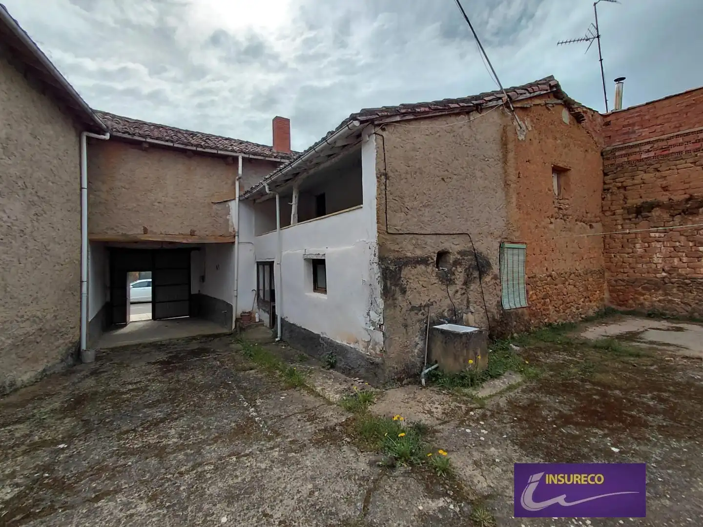 Vista exterior de Casa o chalet en venta en Santa Colomba de Curueño con Terraza, Trastero y Amueblado