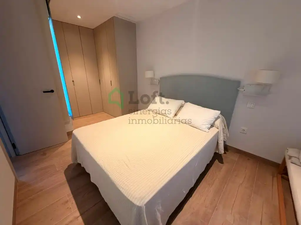 Dormitori de Casa o xalet en venda en Badajoz amb Terrassa, Piscina i Domòtica