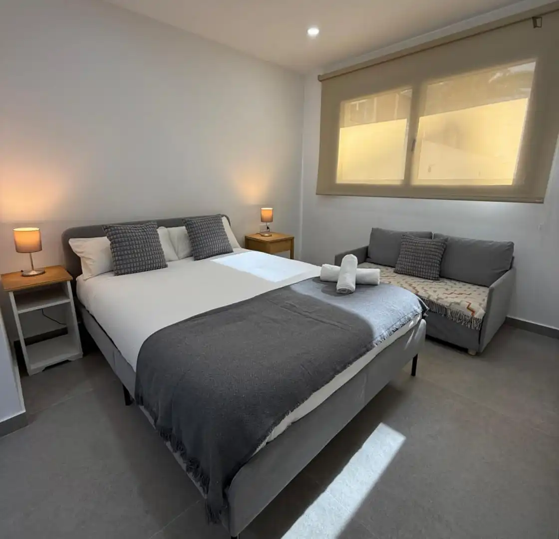 Habitación de Apartamento de alquiler en Barcelona con Aire acondicionado, Calefacción y Amueblado