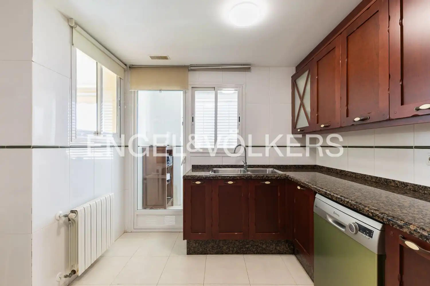 Cocina de Piso en venta en Bétera con Aire acondicionado, Calefacción y Jardín privado