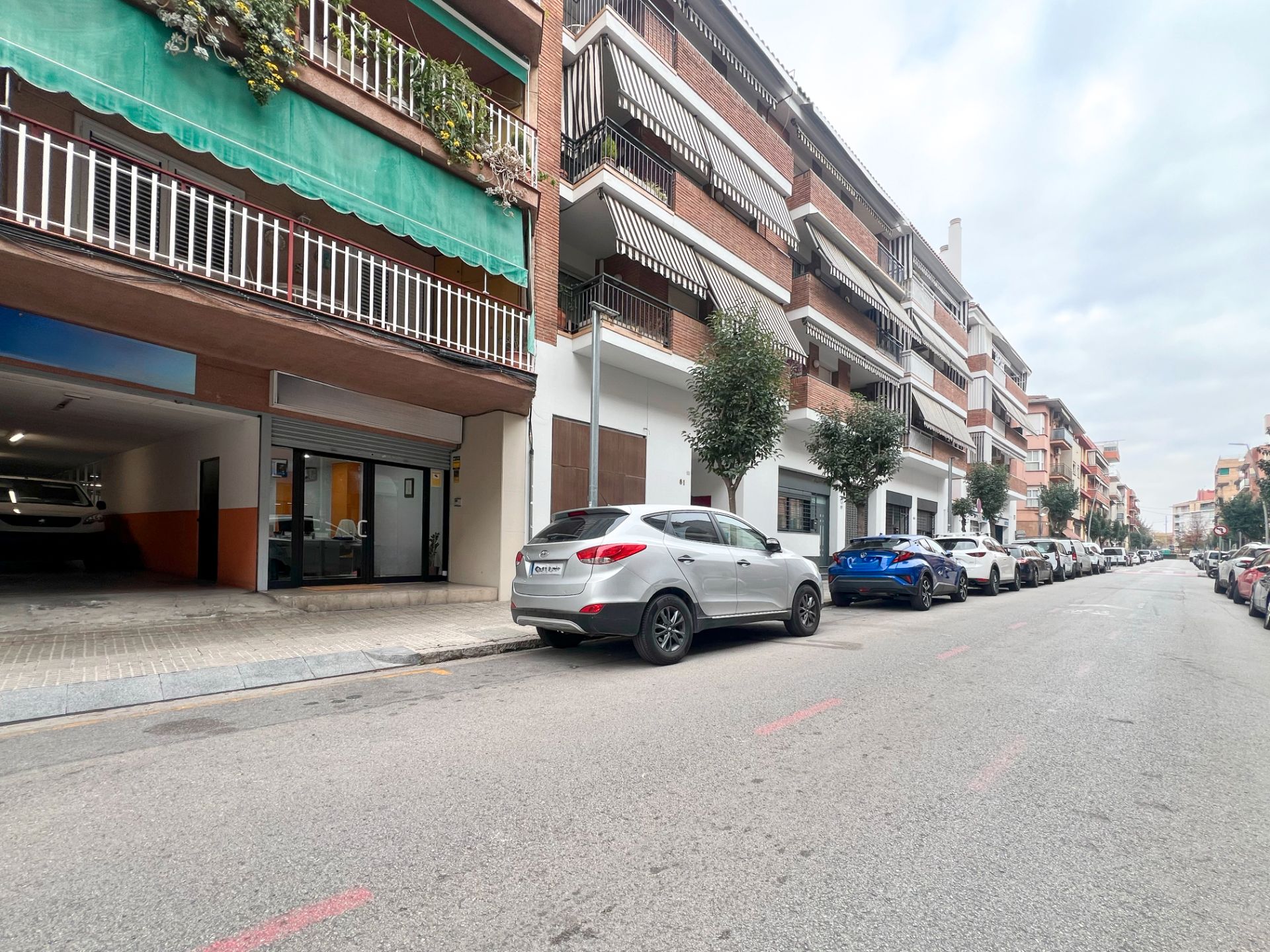 Premises to rent in Centre