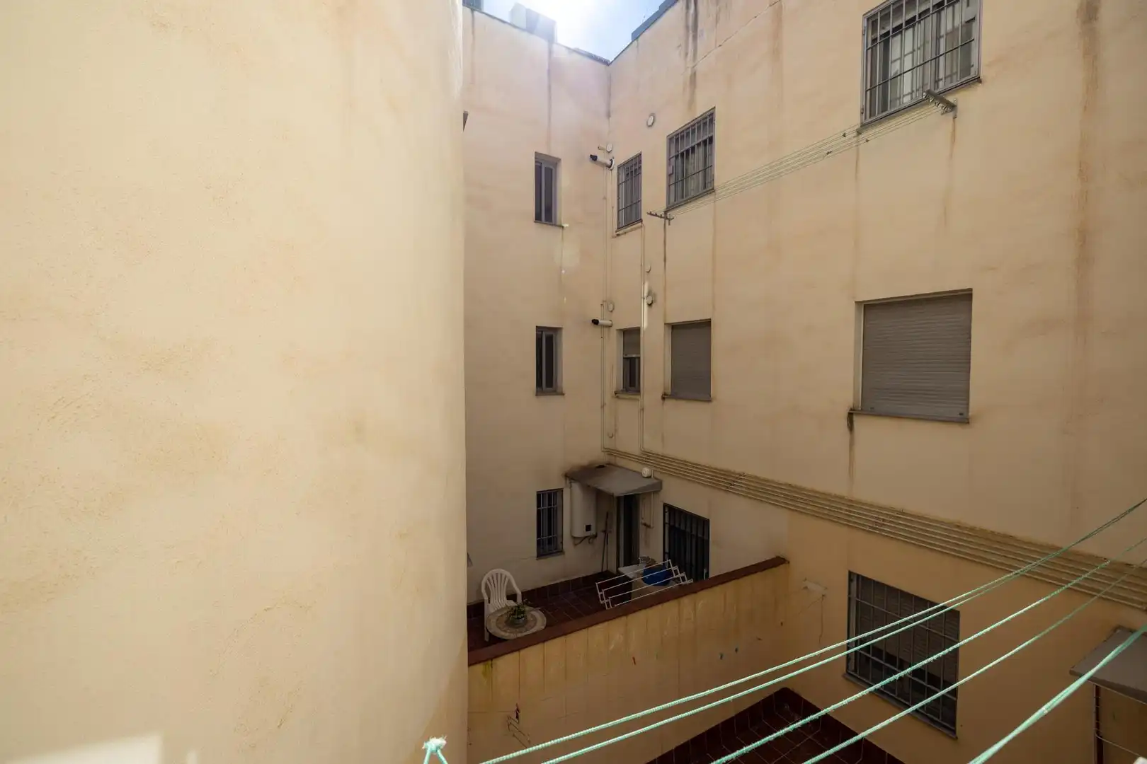 Vista exterior de Pis en venda en Granada amb Aire condicionat i Calefacció