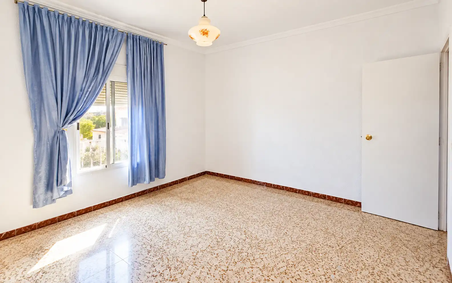 Sala d'estar de Casa o xalet en venda en Chapín - Campus Universitario - Navinco