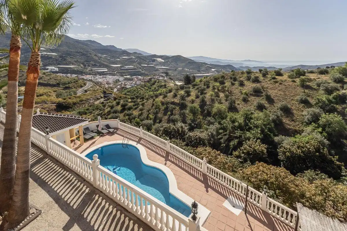 Vista exterior de Casa o chalet en venta en Ítrabo con Calefacción, Jardín privado y Terraza